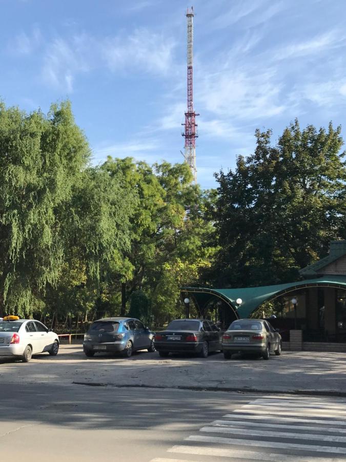 Flat in the city center Apartment Kherson Bagian luar foto